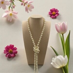 Elegant Pearl Necklace